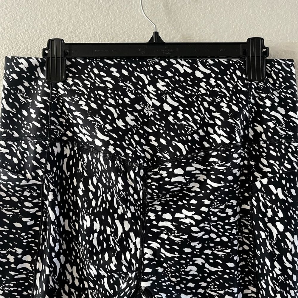 Athleta SZ XL Salutation Stash 7/8 Tight Workout Pants Black/White Speckles NEW - Picture 10 of 16